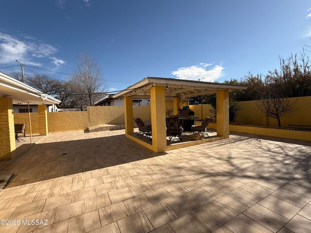 680 N Tyler Avenue, Nogales, AZ 85621