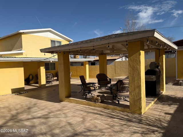 680 N Tyler Avenue, Nogales, AZ 85621