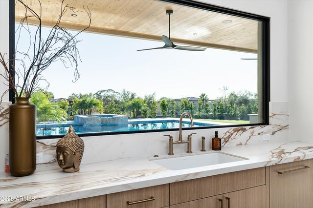 27159 N 67TH Street, Scottsdale, AZ 85266