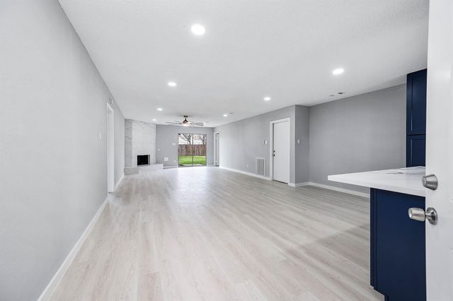 3610 Brier Gardens Drive, Houston, TX 77082