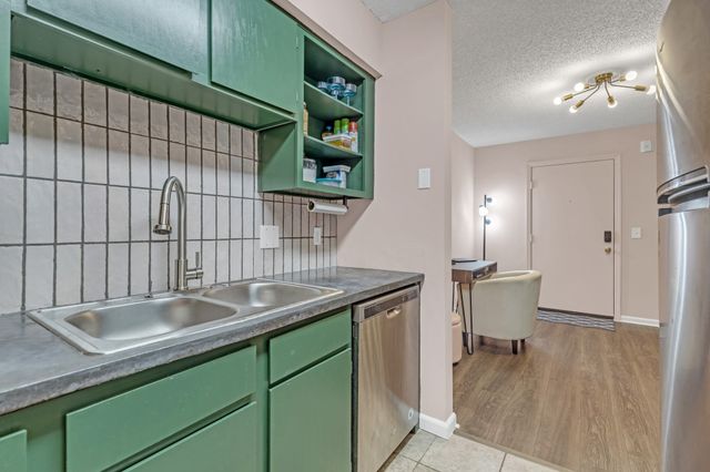 2929 Selena Dr Apt K142, Nashville, TN 37211