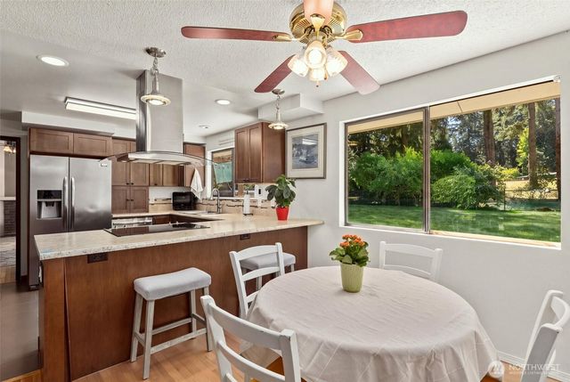 15967 186th Avenue NE, Woodinville, WA 98072