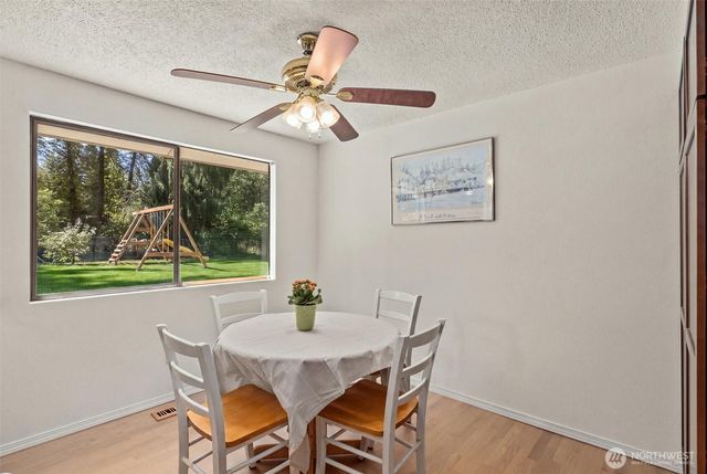 15967 186th Avenue NE, Woodinville, WA 98072