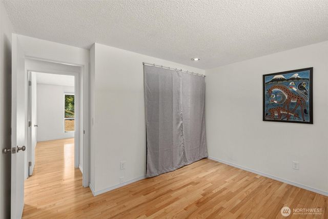 15967 186th Avenue NE, Woodinville, WA 98072