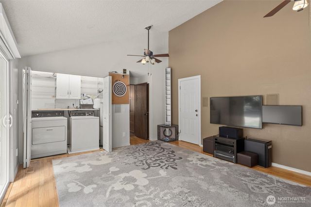 15967 186th Avenue NE, Woodinville, WA 98072