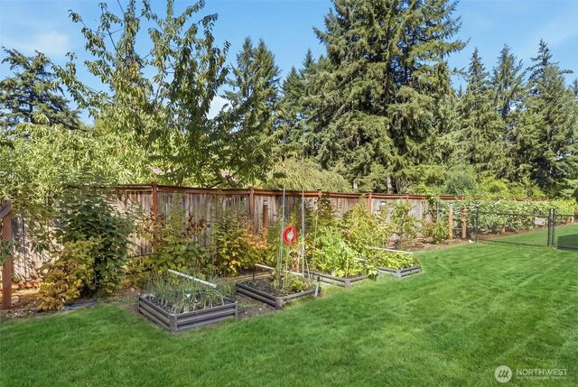15967 186th Avenue NE, Woodinville, WA 98072
