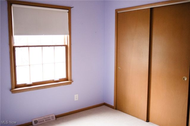 4348 W 202nd Street, Fairview Park, OH 44126