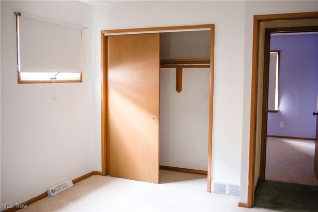 4348 W 202nd Street, Fairview Park, OH 44126