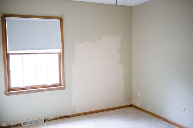 4348 W 202nd Street, Fairview Park, OH 44126