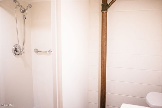 4348 W 202nd Street, Fairview Park, OH 44126