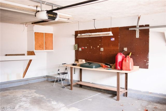 4348 W 202nd Street, Fairview Park, OH 44126