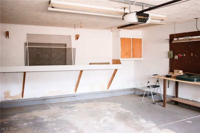 4348 W 202nd Street, Fairview Park, OH 44126