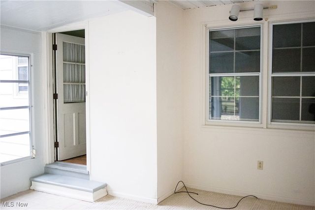 4348 W 202nd Street, Fairview Park, OH 44126