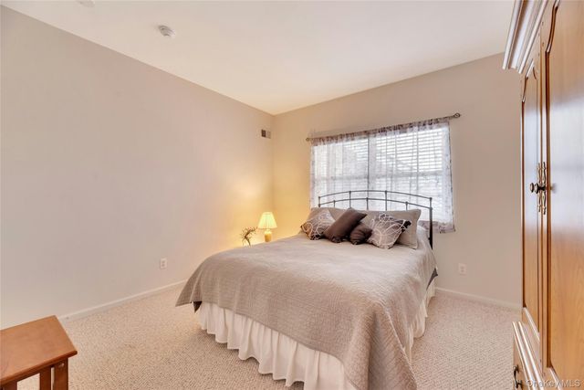 548 Highland Court, Moriches, NY 11955