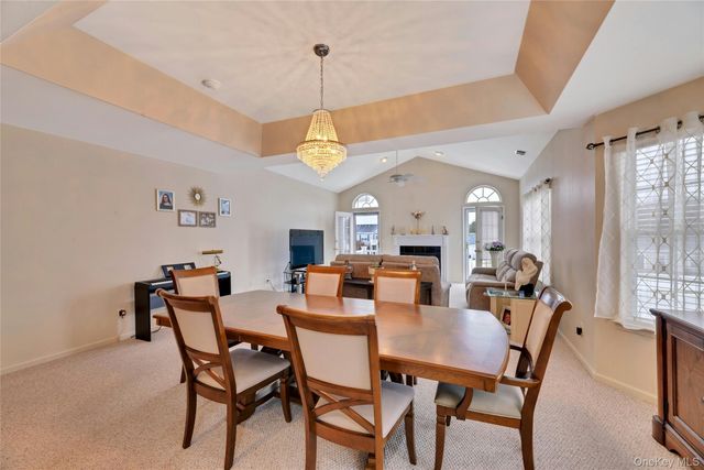 548 Highland Court, Moriches, NY 11955