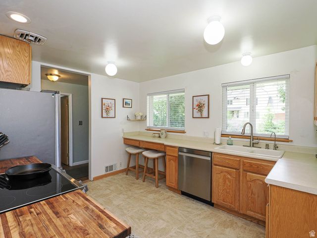 2675 E GREGSON AVE, Salt Lake City, UT 84105