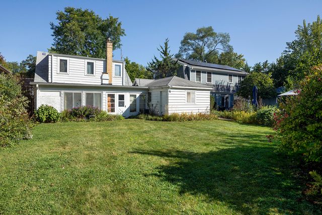 2221 Illinois Road, Northbrook, IL 60062