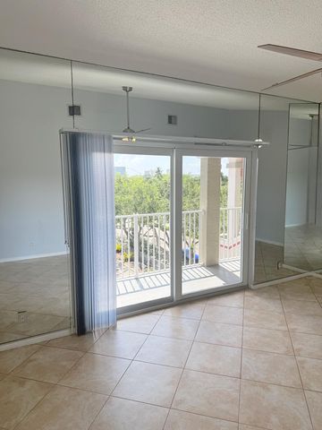 2351 NE 14th Street Causeway 537, Pompano Beach, FL 33062