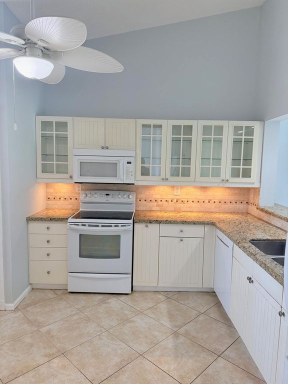 2351 NE 14th Street Causeway 537, Pompano Beach, FL 33062