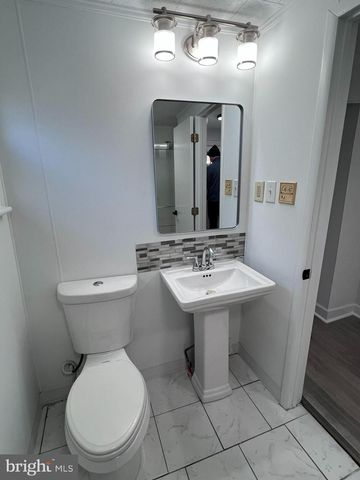 925 CENTRAL AVE, Chester, PA 19013