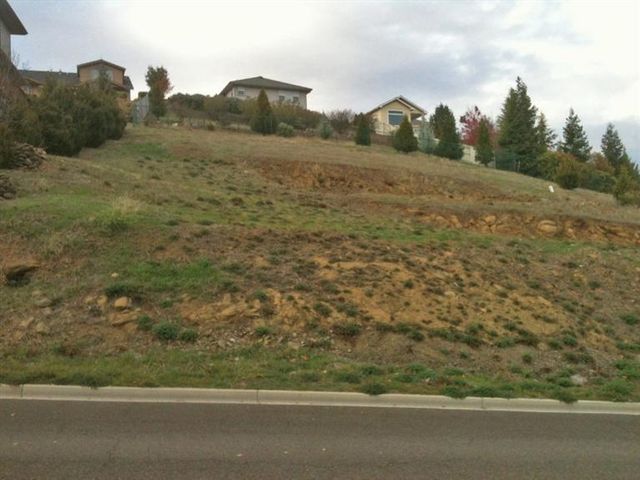 504 Elm Street, Phoenix, OR 97535