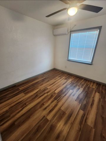 4706 Bowie Dr, Midland, TX 79703