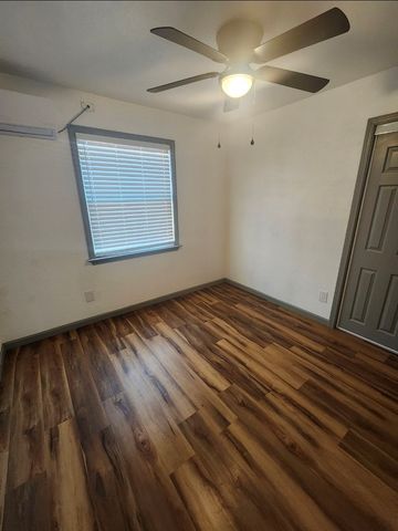 4706 Bowie Dr, Midland, TX 79703