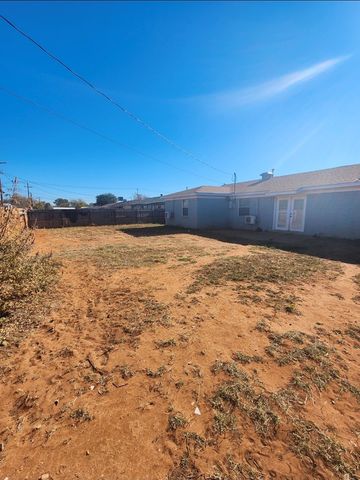 4706 Bowie Dr, Midland, TX 79703