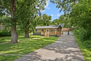 38207 N 3rd Avenue, Spring Grove, IL 60081