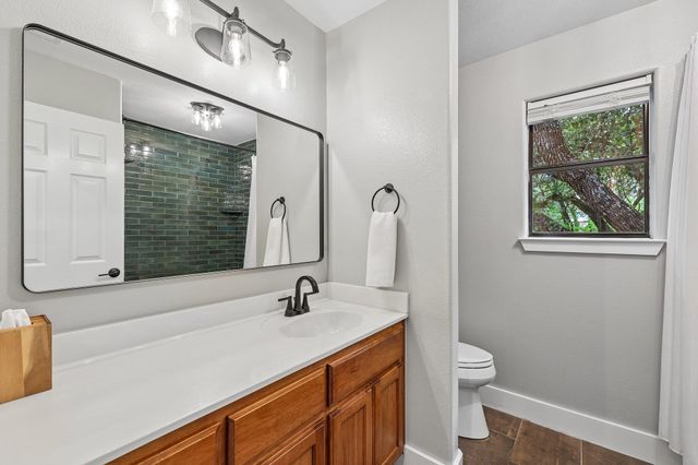 136 Thoroughbred TRCE, Liberty Hill, TX 78642