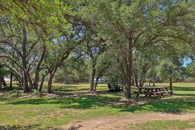 136 Thoroughbred TRCE, Liberty Hill, TX 78642