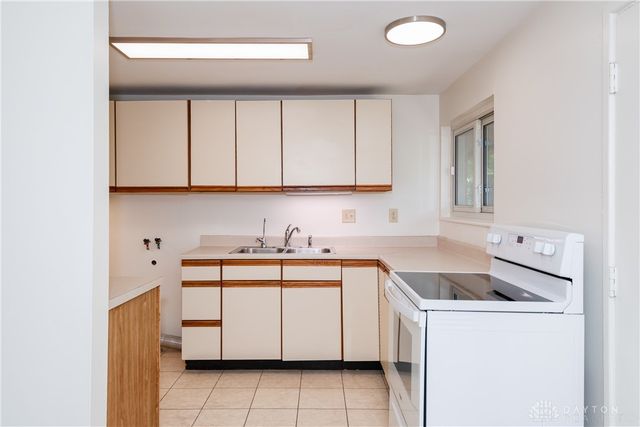3800 Hertland Drive, Dayton, OH 45439