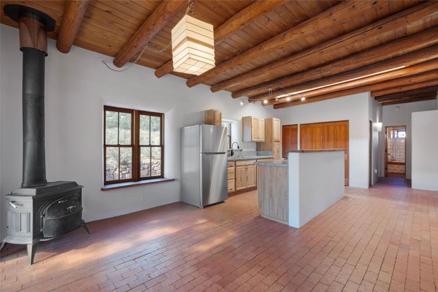 67 Los Hornos Road, Lamy, NM 87540