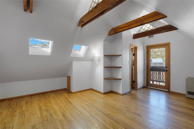 67 Los Hornos Road, Lamy, NM 87540