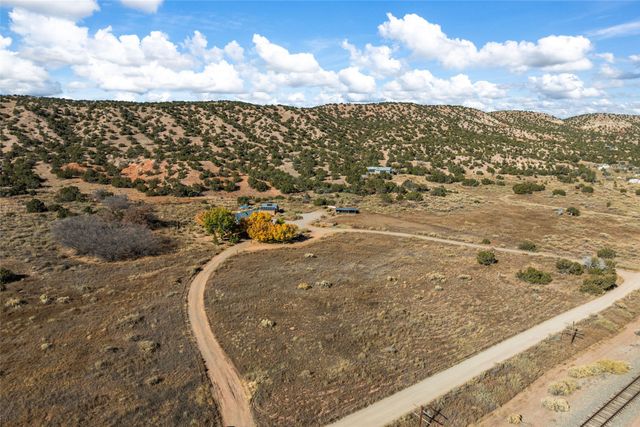 67 Los Hornos Road, Lamy, NM 87540