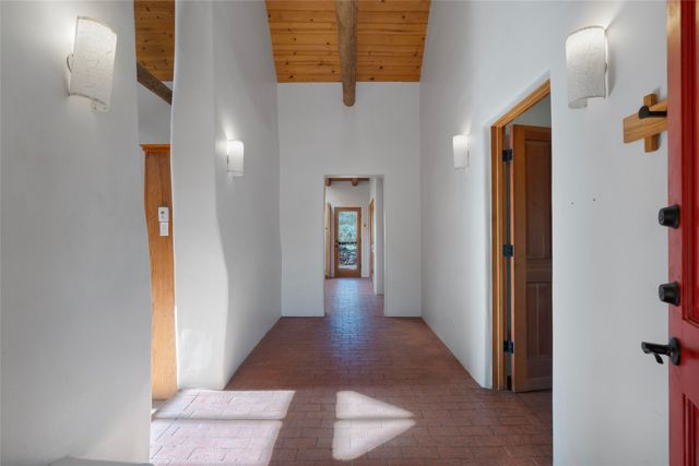 67 Los Hornos Road, Lamy, NM 87540