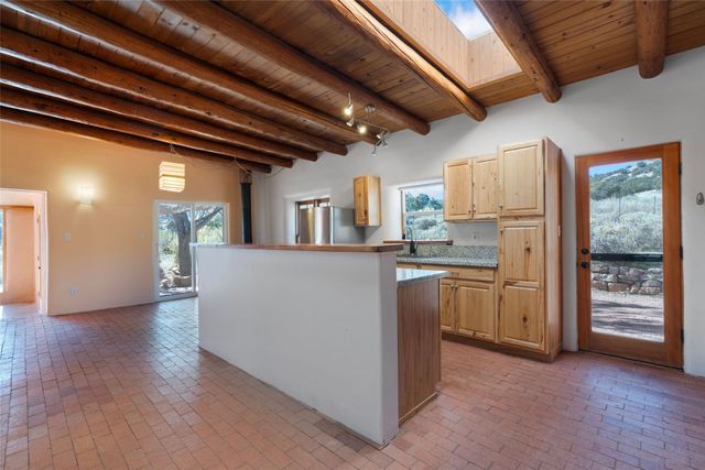 67 Los Hornos Road, Lamy, NM 87540