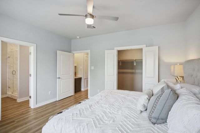 5703 Spring Stuebner Rd, Spring, TX 77389