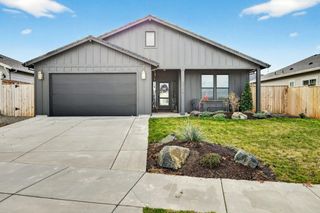 3738 Durst Street, Medford, OR 97504