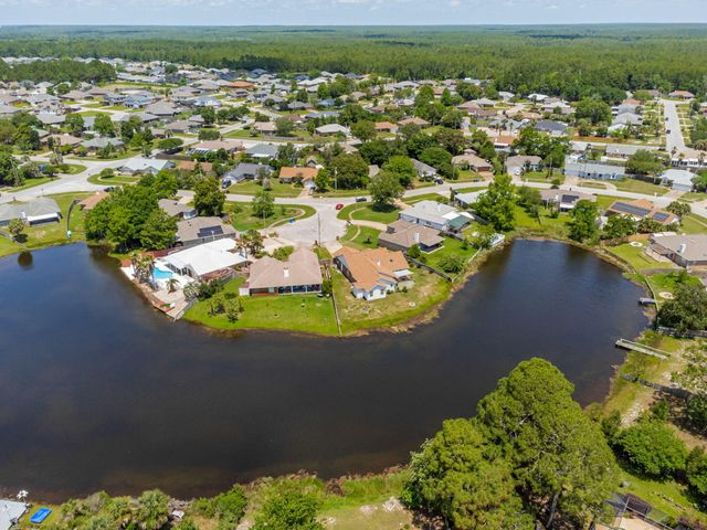 9875 Orion Lake Circle, Navarre, FL 32566