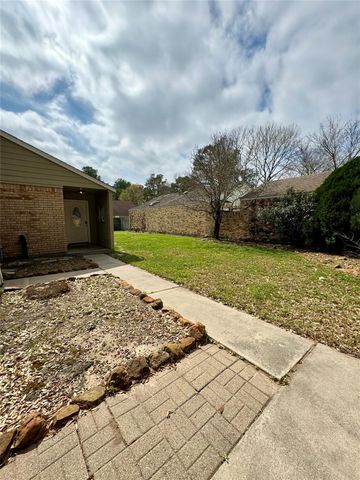 78 Wind Whisper Court, The Woodlands, TX 77380