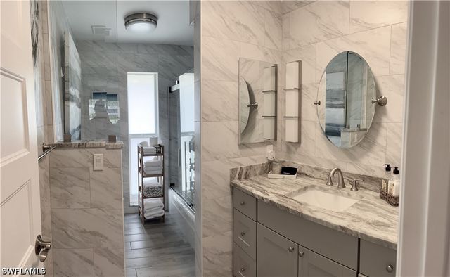 306 Palm DR 2, Naples, FL 34112