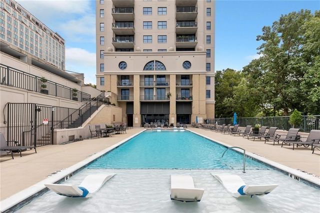 3040 Peachtree Road Road NW 813, Atlanta, GA 30305