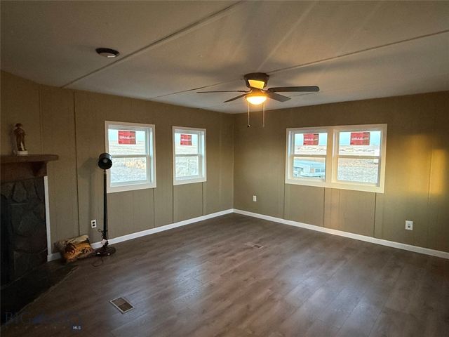 685 5th Avenue, Ulm, MT 59485