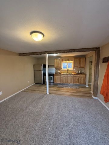 685 5th Avenue, Ulm, MT 59485