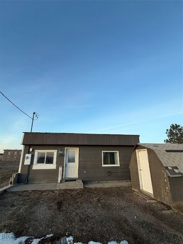 685 5th Avenue, Ulm, MT 59485