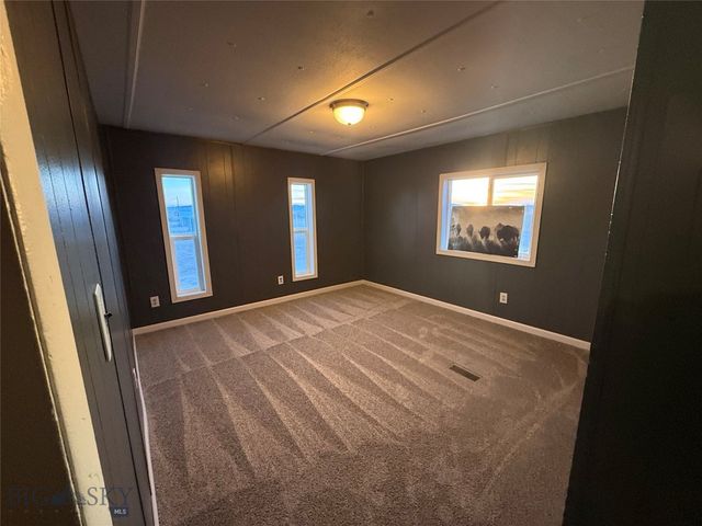 685 5th Avenue, Ulm, MT 59485