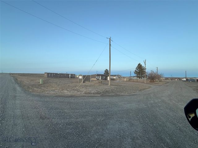 685 5th Avenue, Ulm, MT 59485