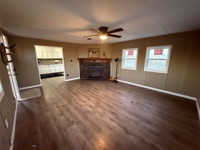 685 5th Avenue, Ulm, MT 59485