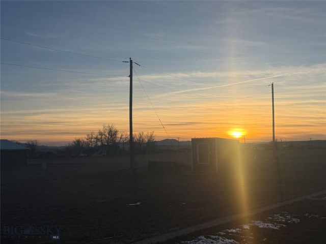 685 5th Avenue, Ulm, MT 59485